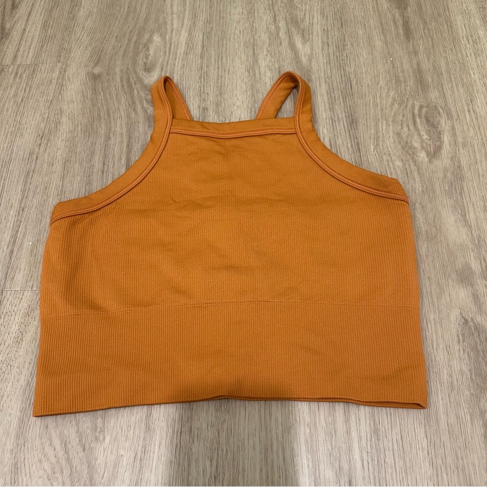 Athleta AURORA SEAMLESS HIGH NECK V-BACK TANK Sunbaked Clay Ribbed - Picture 4 of 6